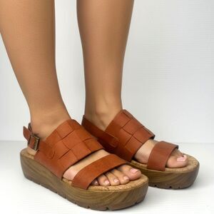 Korks Platform Wedge Sandal 10 Woven Casual Boho Vacation Casual Brick Red Brown